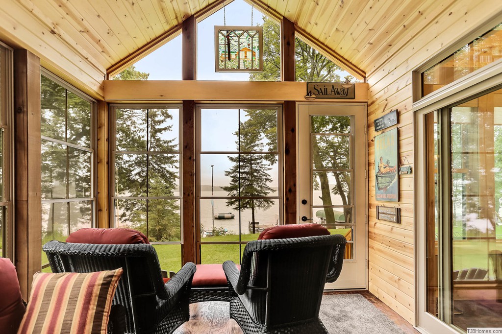 Multi-season screened porch with great lake views