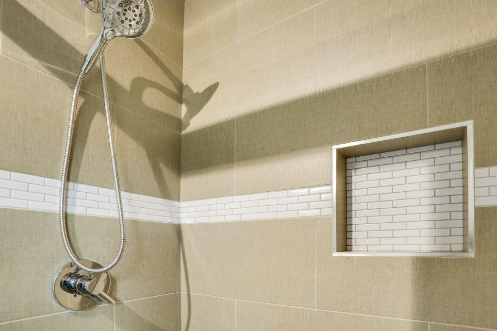 Minneapolis Modern Home Tile Shower with Built-in Niche