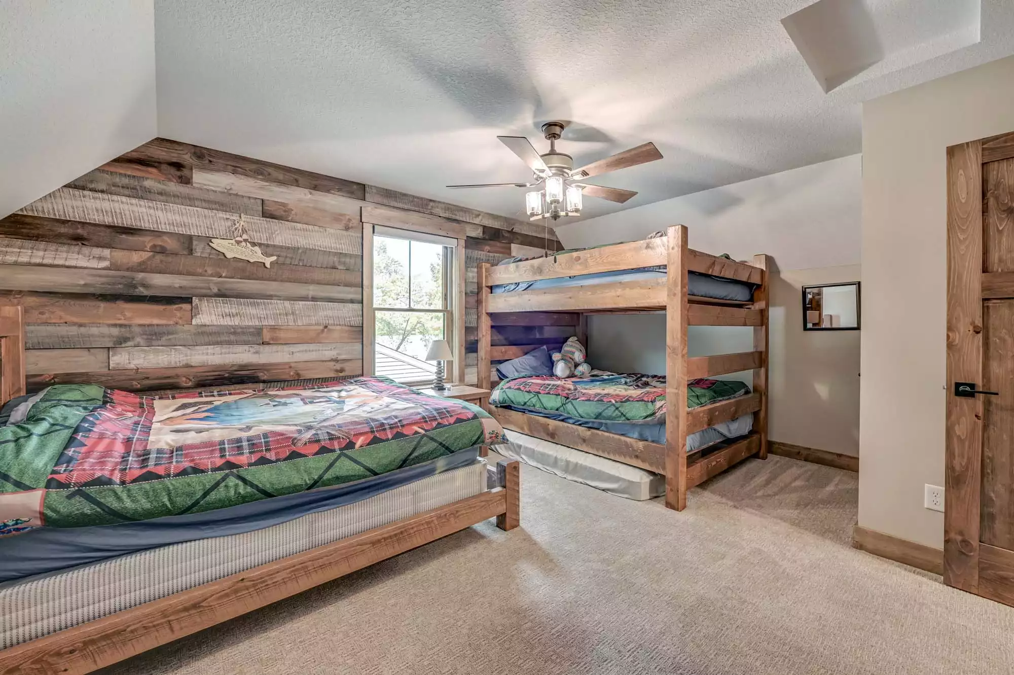 Extra large bedroom