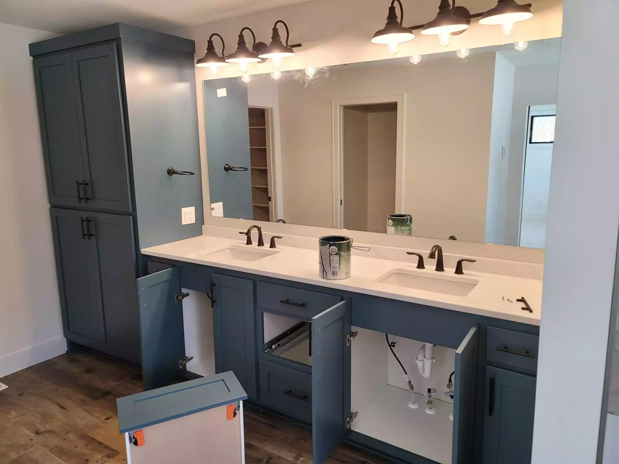 Dual sinks and customer cabinets in Owner’s Suite Bath